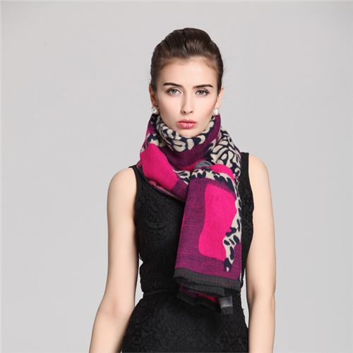 粉紅豹紋提花披肩