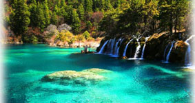 九寨溝旅游景區(qū)特色民族披肩定制