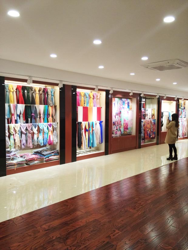 義烏圍巾批發(fā)