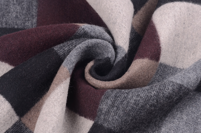 圍巾批發(fā) 圍巾廠家 真絲圍巾 男士圍巾 拉絨圍巾 圍巾批發(fā) 圍巾廠家 真絲圍巾 男士圍巾 拉絨圍巾