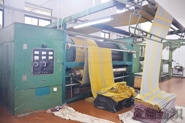 龍翔拉毛車間 龍翔拉毛車間