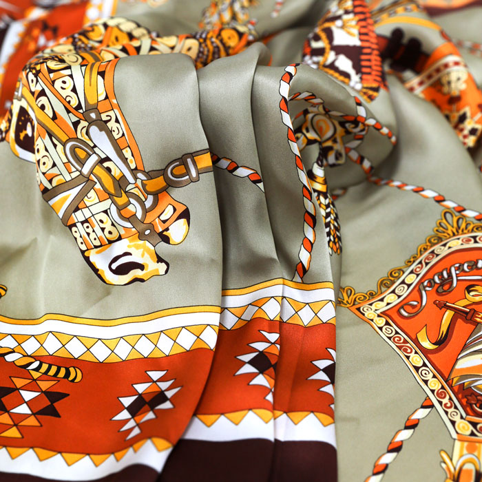 金裝車架絲巾細節圖