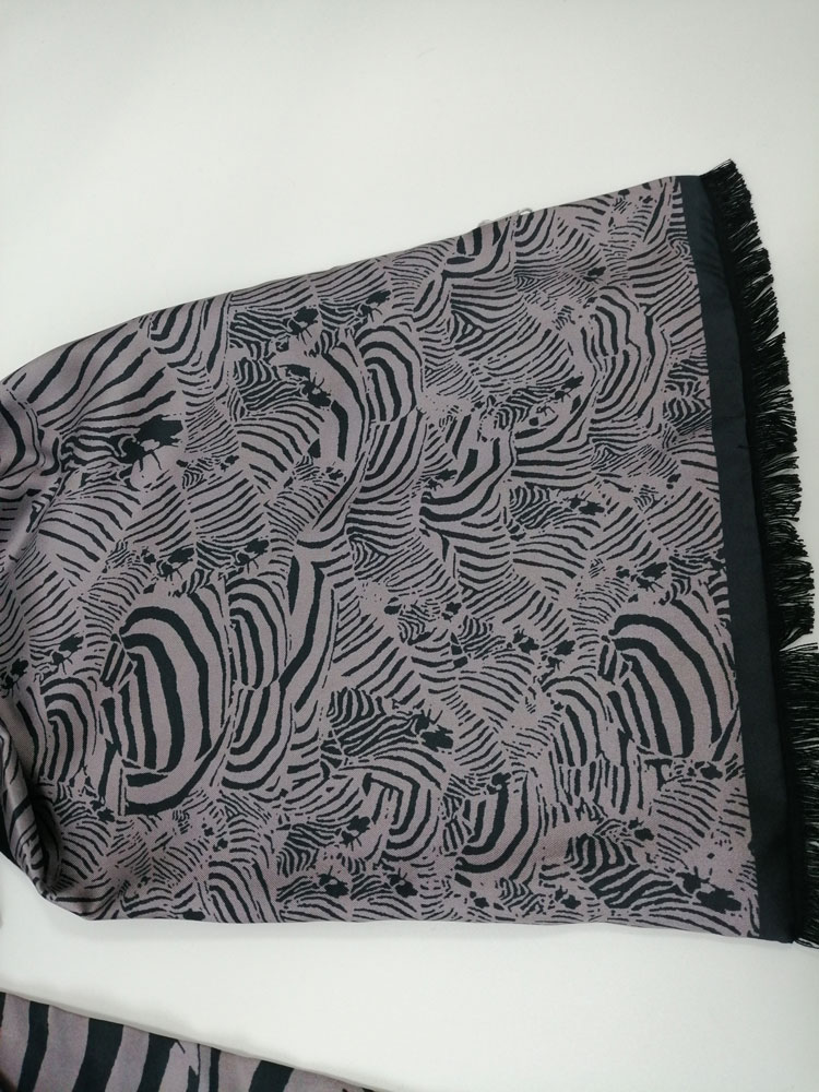 經典斑馬男士圍巾 經典斑馬男士圍巾