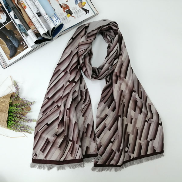 男士魅力幾何圍巾